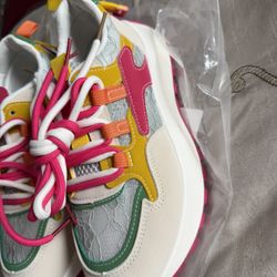 New Shoes For Women Size 7.5 It’s Very Beautiful And Very Good Quality For $35