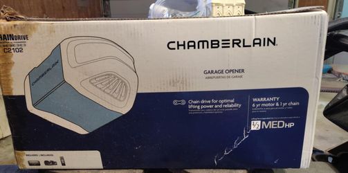 Chamberlain 1/2 HP Chain Drive Garage Door Opener