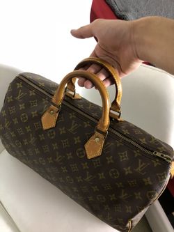 Louis Vuitton Speedy 40 Monogram Canvas for Sale in Hanover