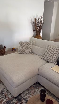 Light Beige Sectional Sofa with Chaise