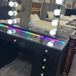 Vanity , Led Lights , Glamorous 