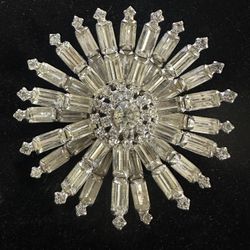 VINTAGE Crystal Brooch  Costume Jewelry 