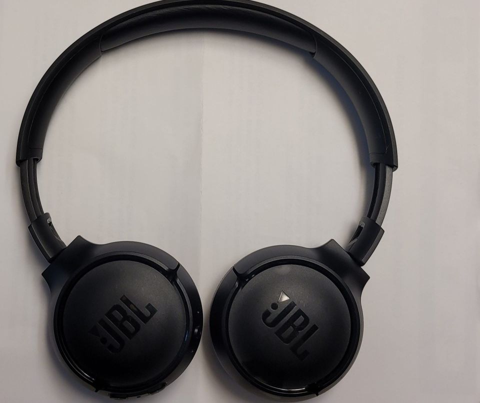 JBL Tune 750BTNC Wireless Headphones