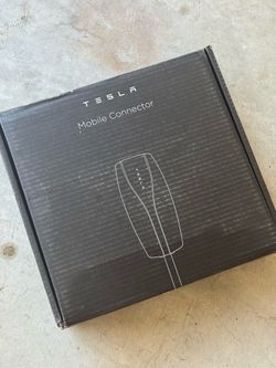 Tesla Mobile Connector