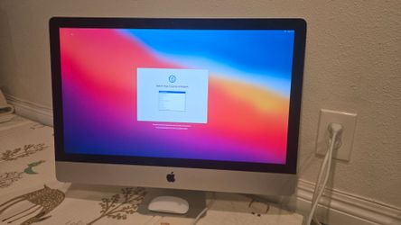 27" Apple iMac 5K Retina (2015) - Quad Core i5 / 8GB / 1TB - Clean OS + Magic Mouse
