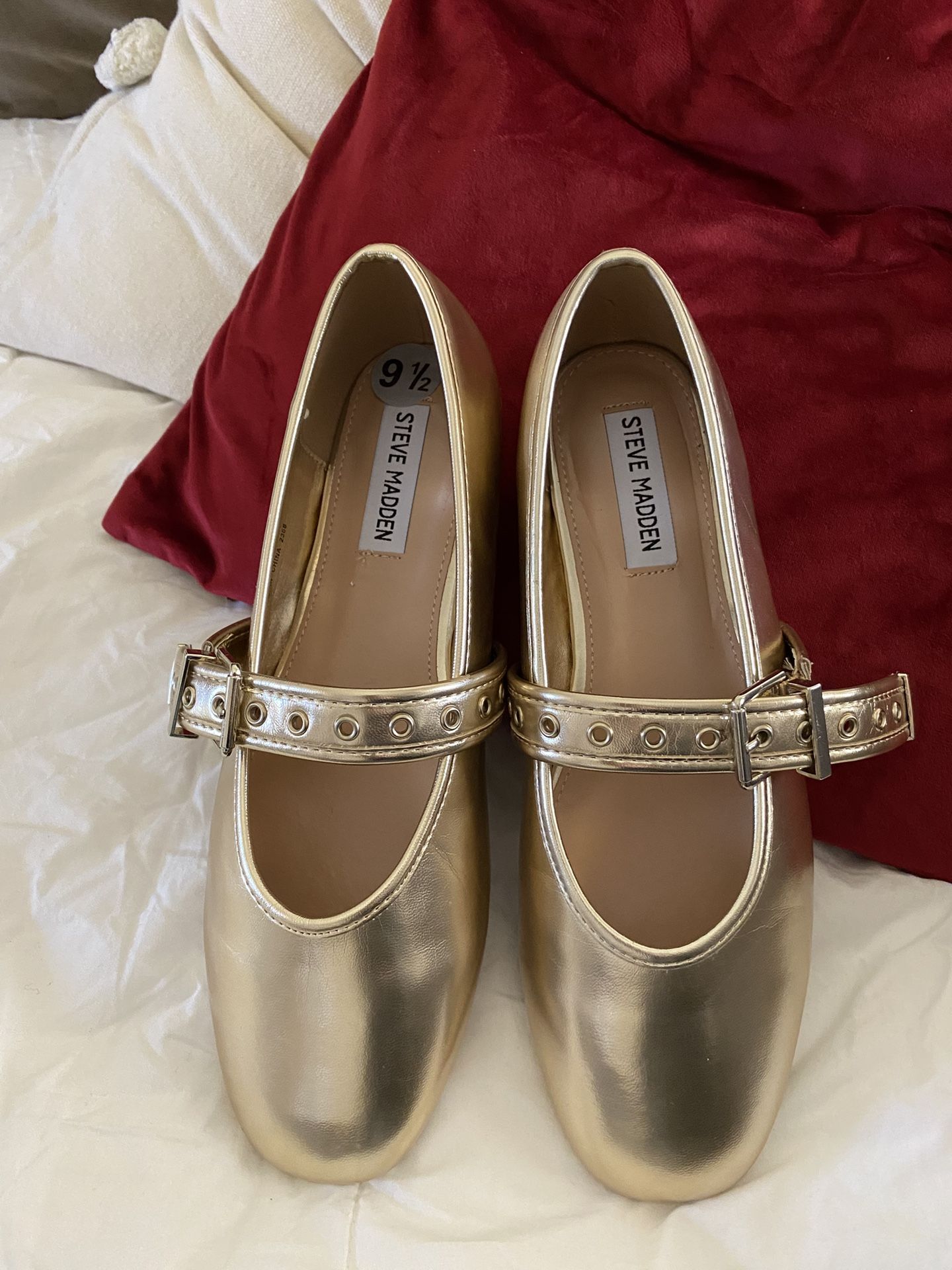 Steve Madden Flats