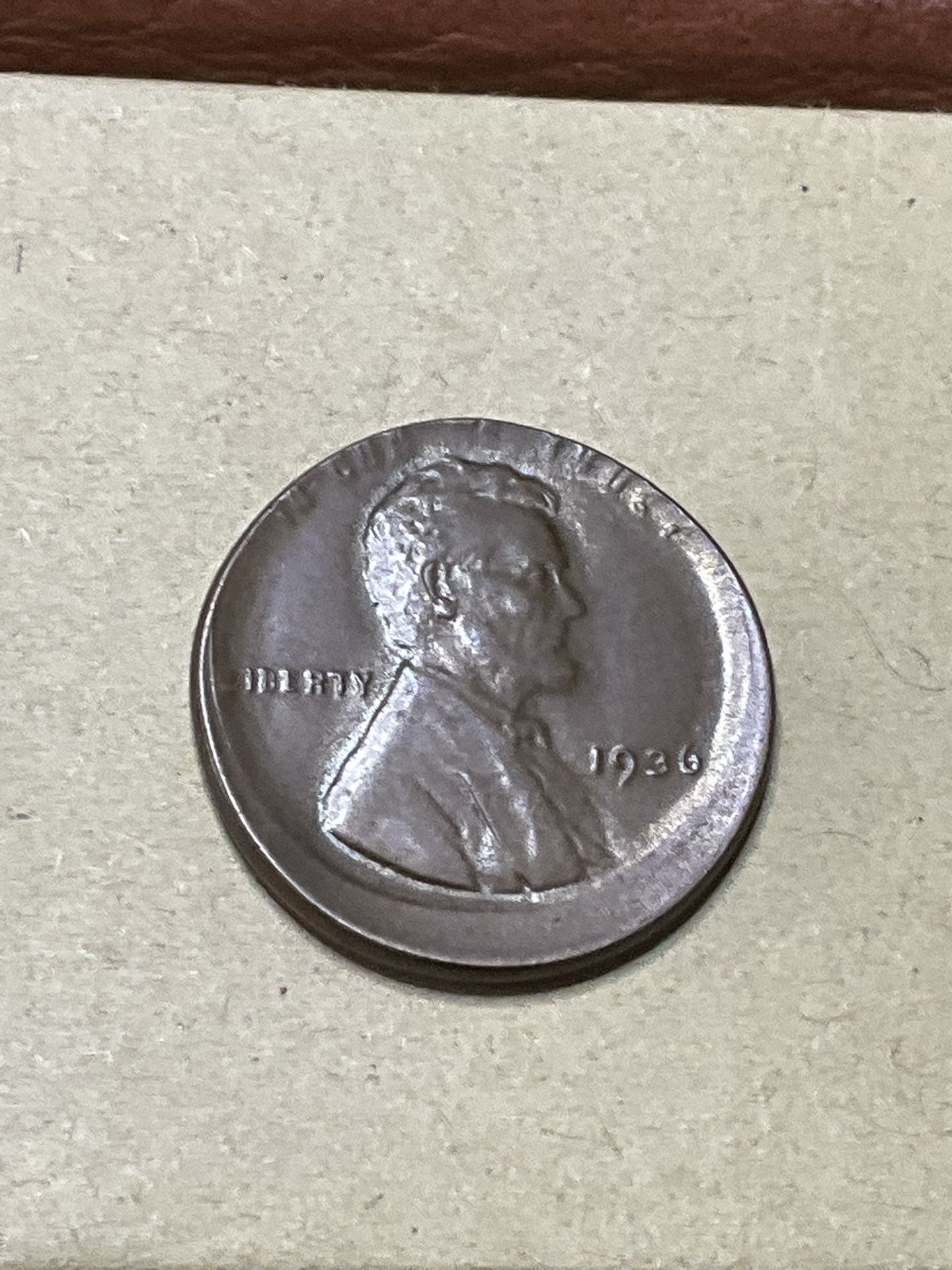 1936 Lincoln cent mint error in good condition off-center