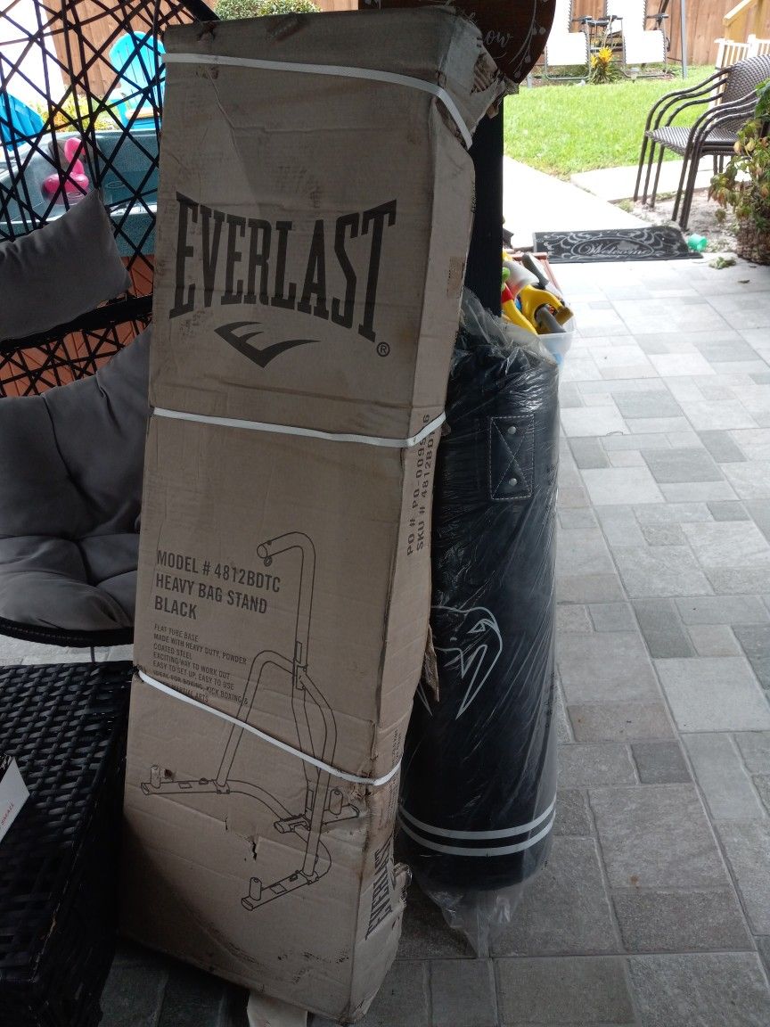 Everlast Punch Bag Model #4812 BDTC HEAVY BAG STAND