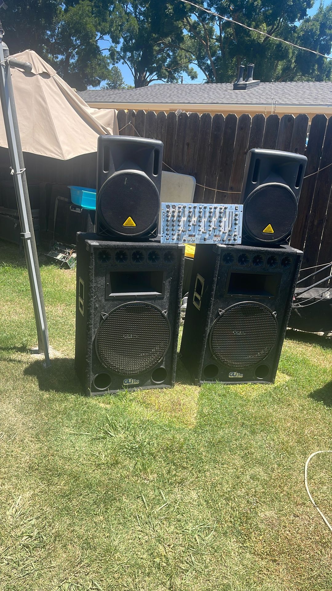 Sistem For DJ Two18s And Twiters Two 12s Bahringer And Mix