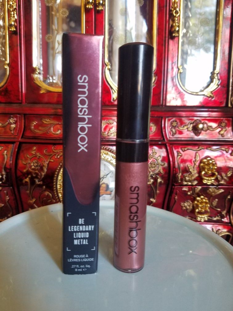 SMASHBOX LIQUID METAL LIP IN MAUVE SQUAD