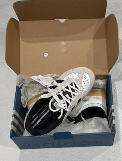 UNISEX Bad Bunny Gazelles “Benito” SIZE 4