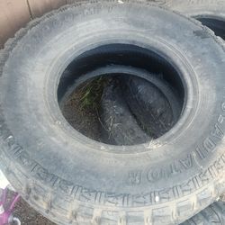 Gladiator tire R18