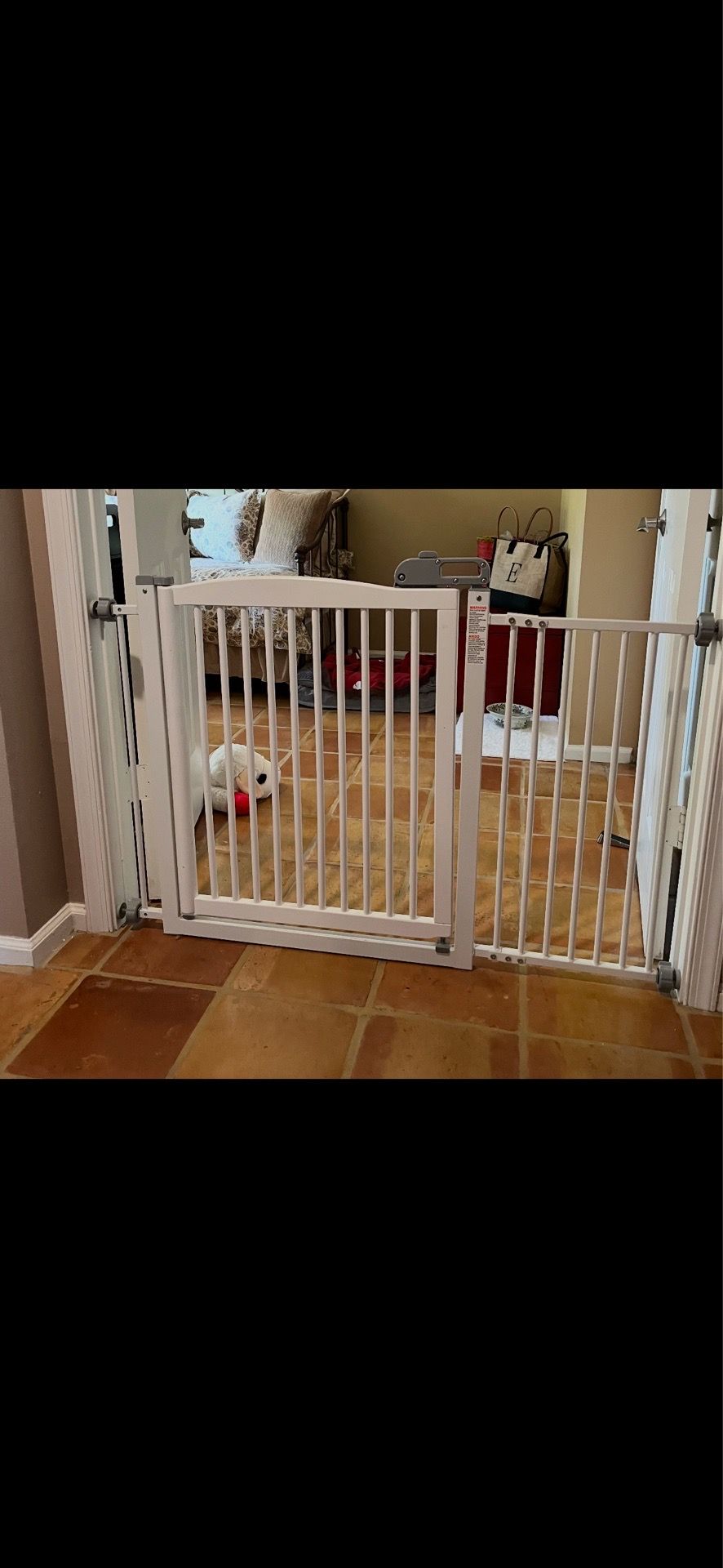 White doggy or child gate four paws