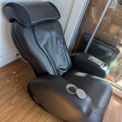IJOY reclining massage chair with a cup holder, leather, black. very good condition. works great.