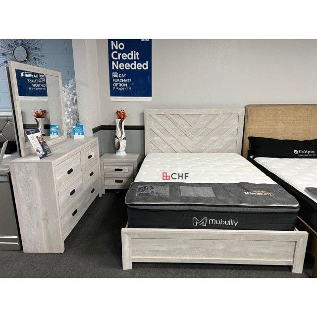 4 Pc Queen Size / King Size Bedroom Set ( Included bed frame , dresser ,mirror , night stand )