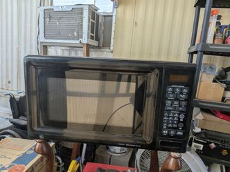 GE microwave oven