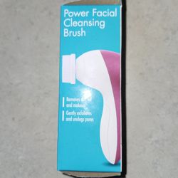 Power Facial Cleaning Brush New in Box