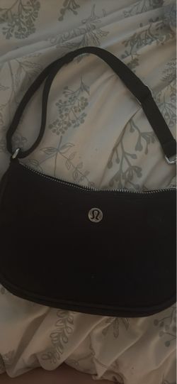 Lululemon purse