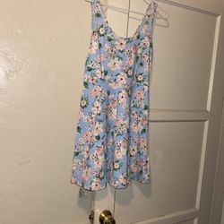 Used Women’s Forever 21 Dress Size Medium