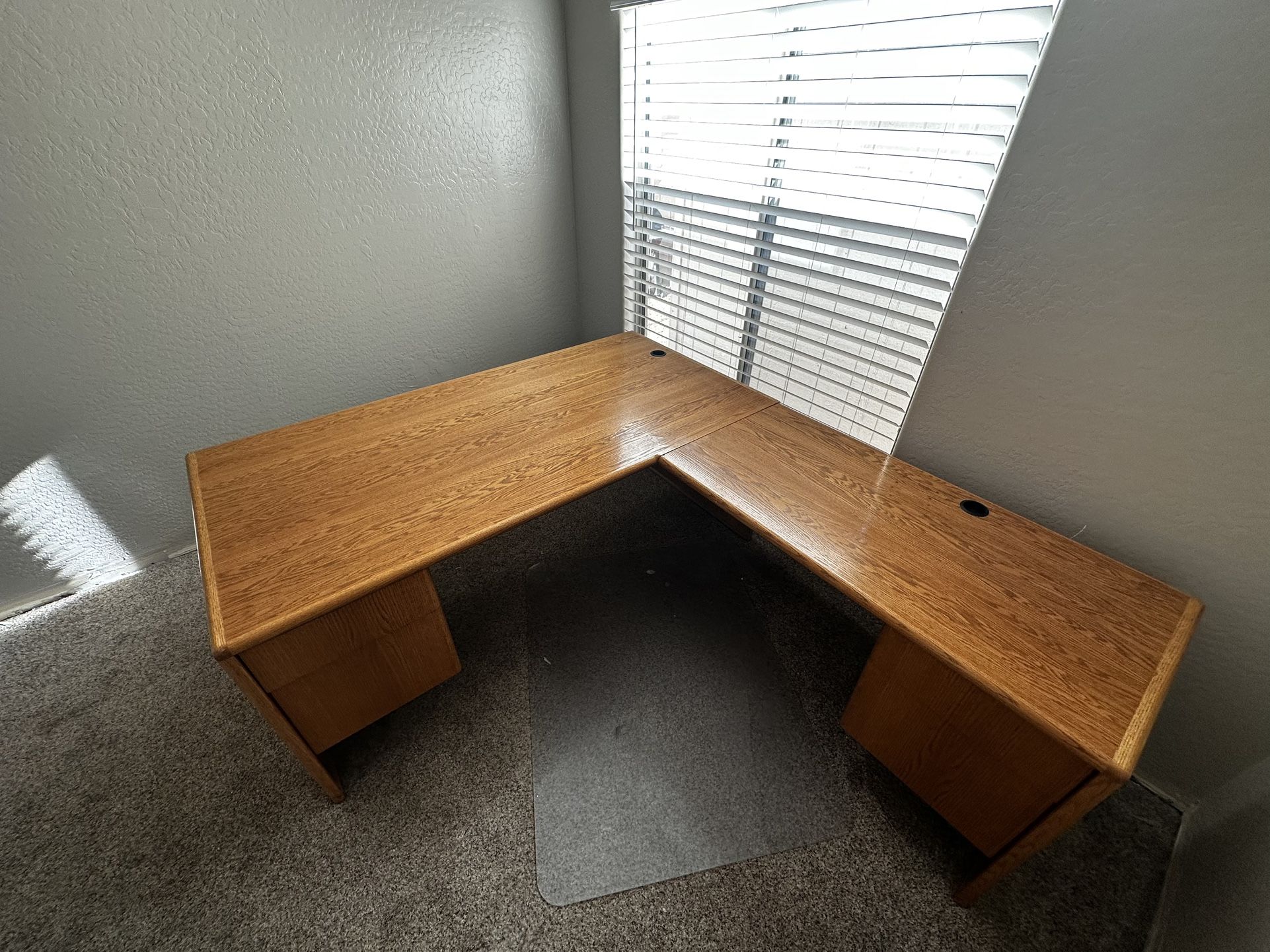 L shape Desk