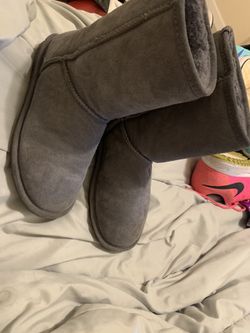 Women’s Fur Boots