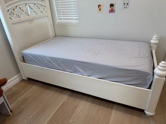 Free twin bed