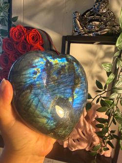 Beautiful Labradorite Heart 3.11pounds.