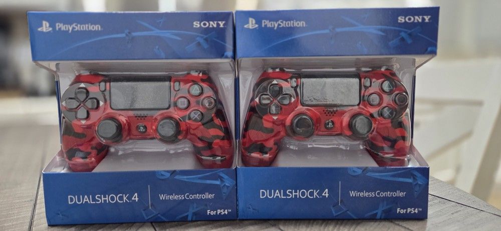 PS4 Controllers - Camo Red