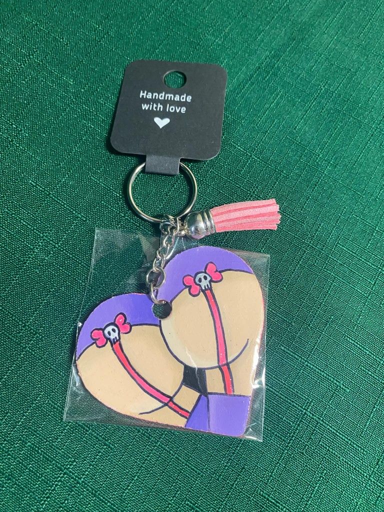 Skull & Bowes Keychain