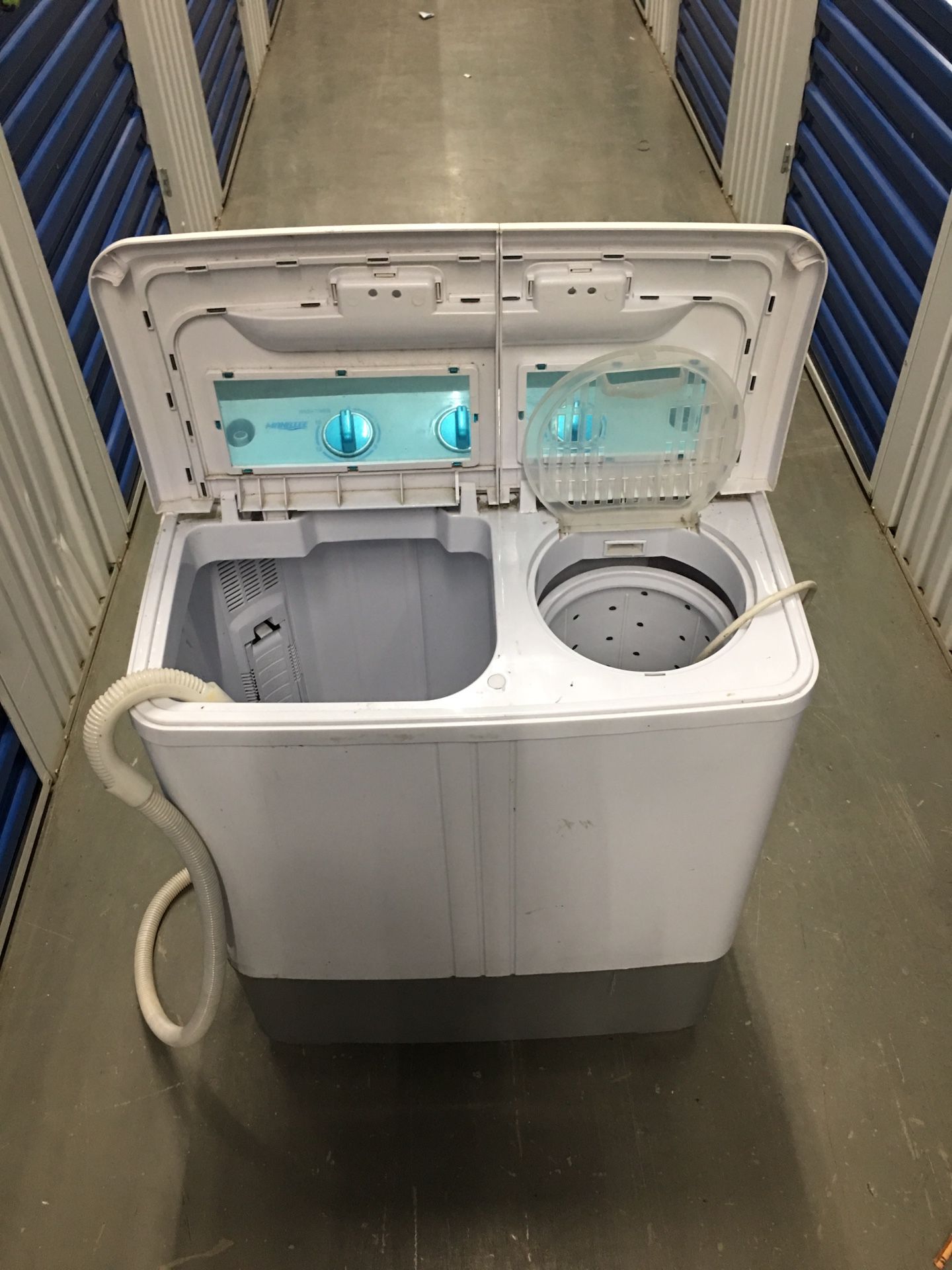 Manatee portable washer and spin dry machine
