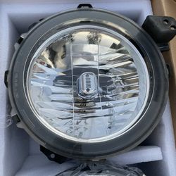 2020 Jeep Wrangler Stock Headlights 2