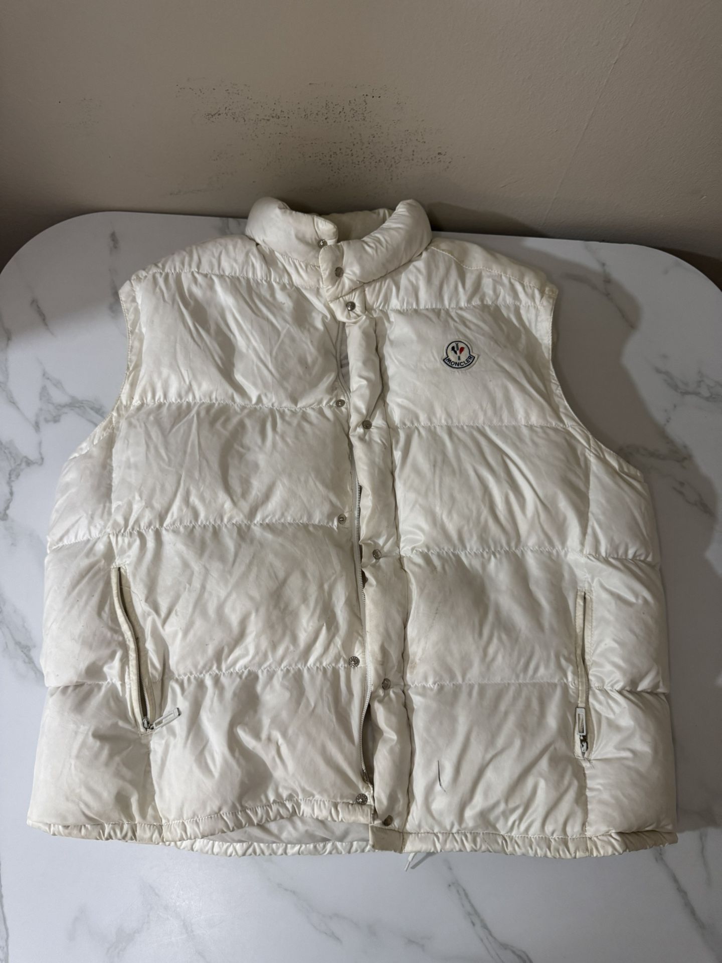 Moncler White Puffer Vest Men’s XXL