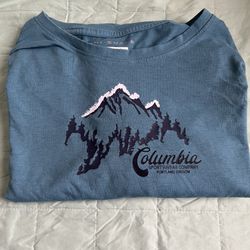 Columbia Women Shirt