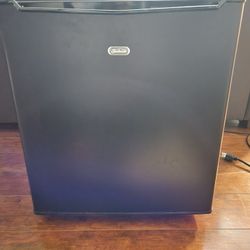 Sunbeam Mini Fridge 