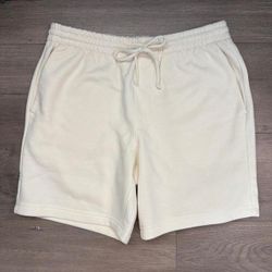 Pacsun Men’s cream shorts