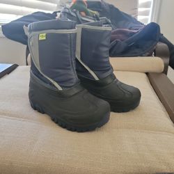 Snow Boots Size 2