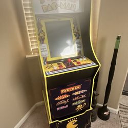 Arcade  One Up Pac-Man 