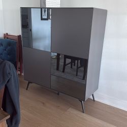 Modloft high board - Bar cabinet - Great Conditio 