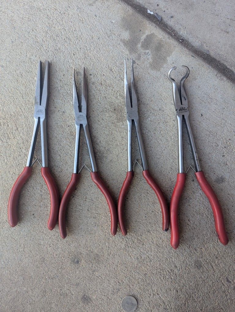 Mac Tools 11-in Pliers
