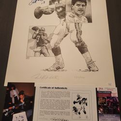 Miami Dolphins great Dan Marino signed 16 X 20 black-and-white lithograph 