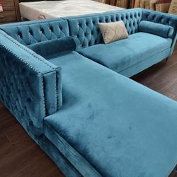 New Sectional Sofa In Diamond Tufted Velvet
