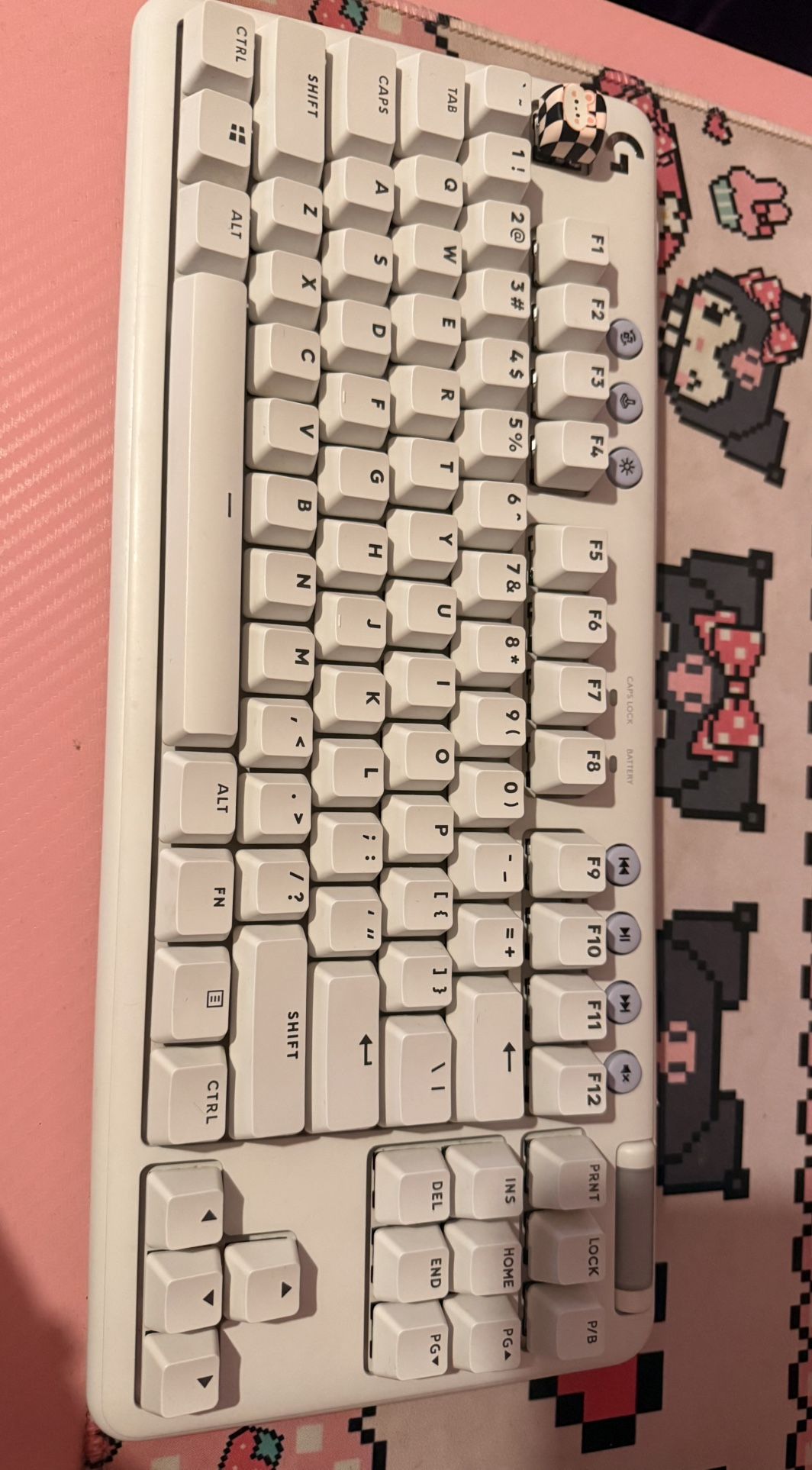 Logitech G715 Wireless Gaming Keyboard (clicky) - Excellent Condition