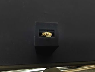 Women's Ring - Solitaire - Yellow Gold 14k (.585) 2.9 grams Size 6.5