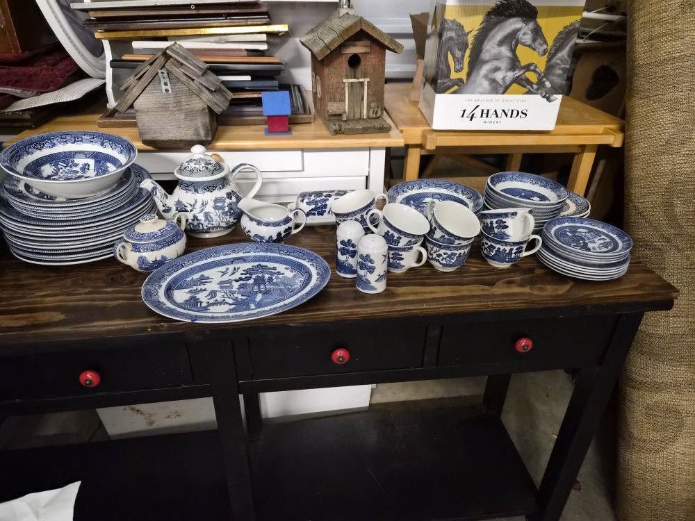Blue Willow Dishes