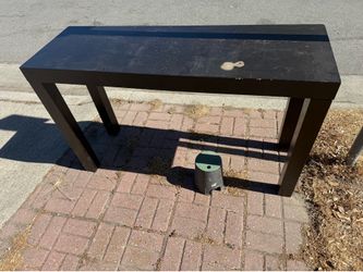 FREE:  Crate and Barrel Console / Entryway Table