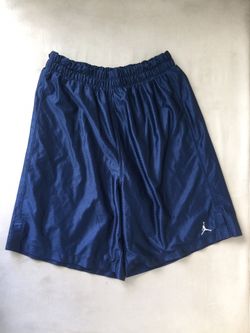 Jordan shorts navy sz L. Condition 9/10.