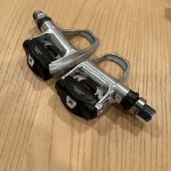 Shimano Bike Pedals - Clip in