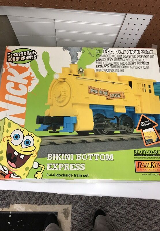 SpongeBob bikini bottom express train set by MTH and I also have O gauge buildings and houses