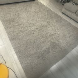 Rug 8’6” X 11’6”