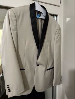 Tuxedo Men’s